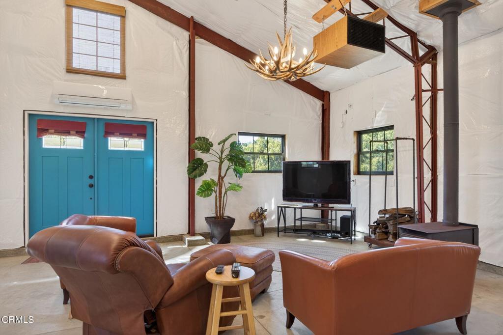 Camarillo, California, 93010, United States, 4 Bedrooms Bedrooms, ,3 BathroomsBathrooms,Residential,Active,2027321