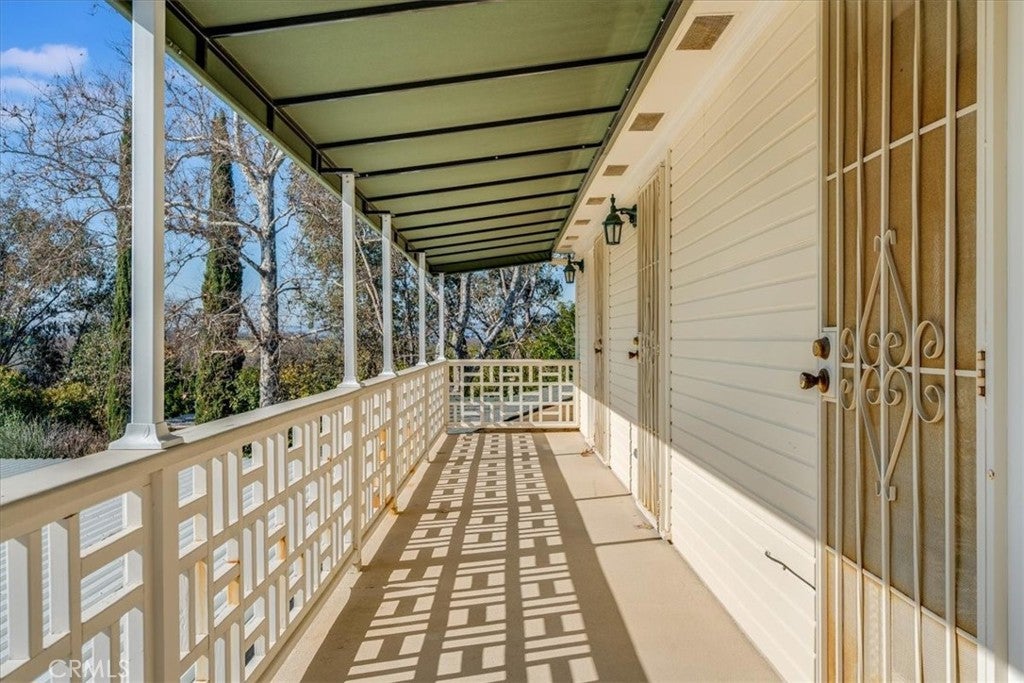 Paso Robles, California, 93446, United States, 4 Bedrooms Bedrooms, ,5 BathroomsBathrooms,Residential,Active,2016421