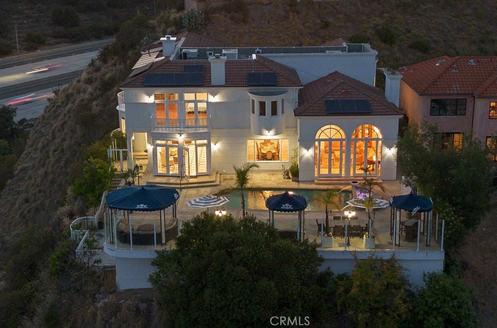 Glendale, California, 91206, United States, 5 Bedrooms Bedrooms, ,6 BathroomsBathrooms,Residential,Active,1941392