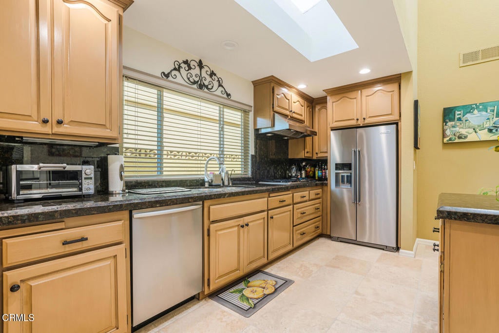 Oxnard, California, 93035, United States, 5 Bedrooms Bedrooms, ,4 BathroomsBathrooms,Residential,Active,1899886