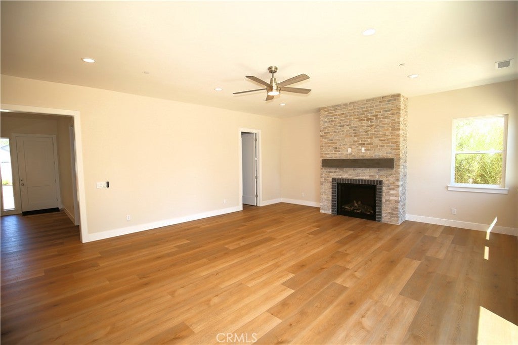 Paso Robles, California, 93446, United States, 4 Bedrooms Bedrooms, ,4 BathroomsBathrooms,Residential,Active,1808249