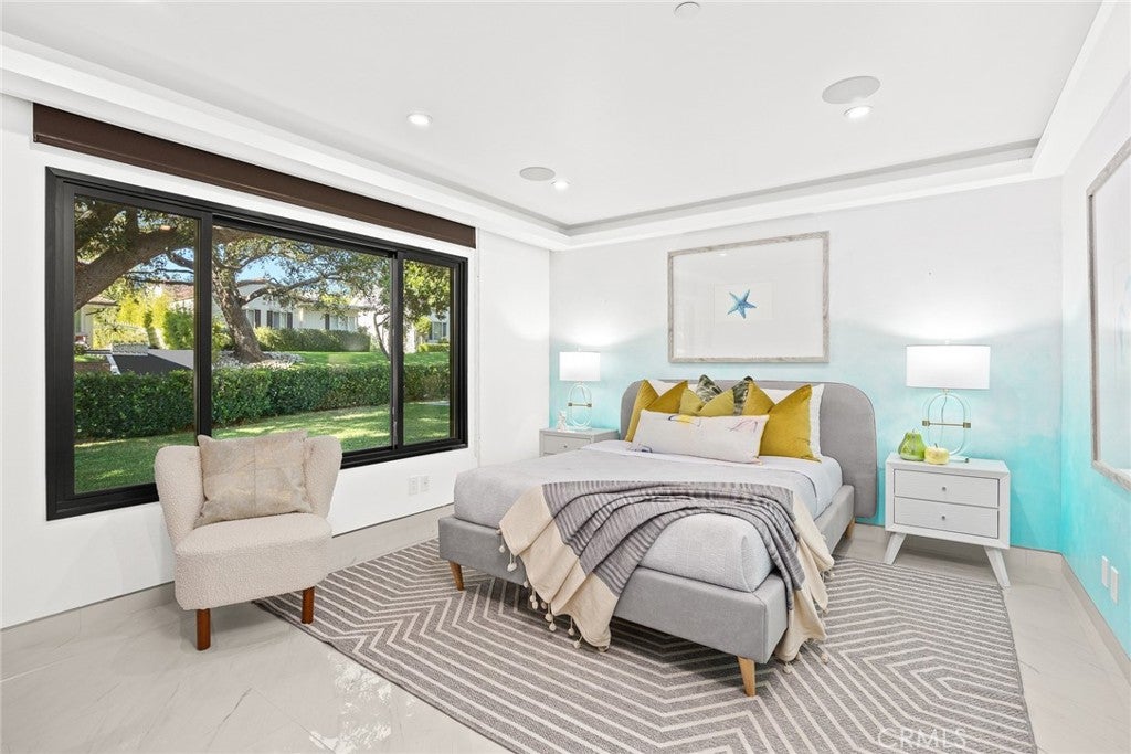 San Marino, California, 91108, United States, 4 Bedrooms Bedrooms, ,4 BathroomsBathrooms,Residential,Active,1909089