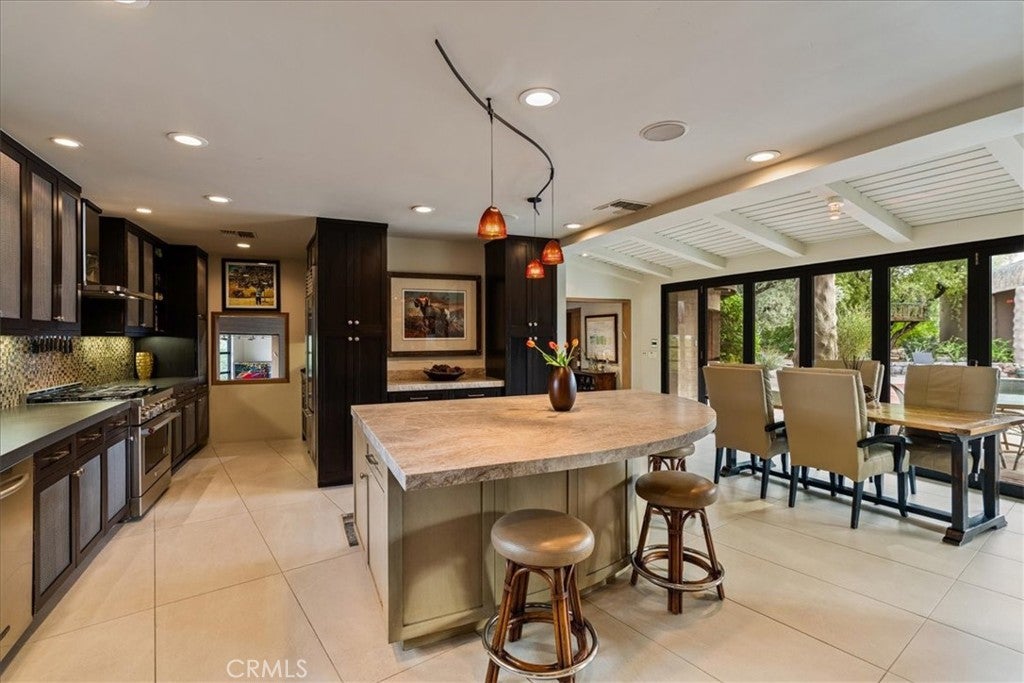 Palm Desert, California, 92260, United States, 3 Bedrooms Bedrooms, ,4 BathroomsBathrooms,Residential,Active,2008008