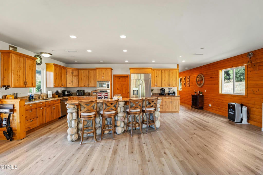 Santa Paula, California, 93060, United States, ,5 BathroomsBathrooms,Residential,Active,1756359