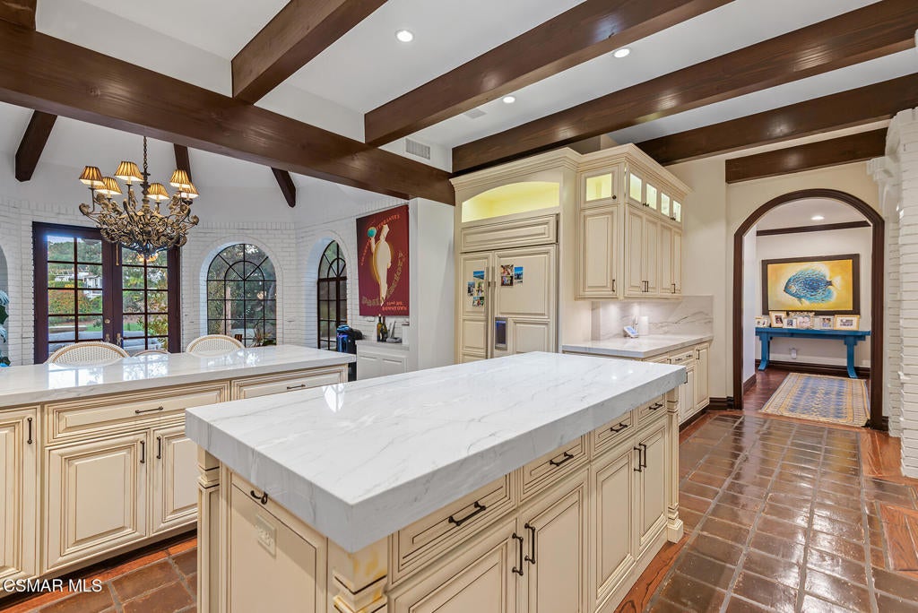 Thousand Oaks, California, 91362, United States, 4 Bedrooms Bedrooms, ,5 BathroomsBathrooms,Residential,Active,1985873