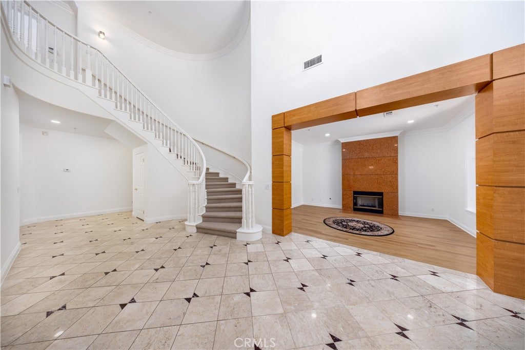 Arcadia, California, 91006, United States, 5 Bedrooms Bedrooms, ,5 BathroomsBathrooms,Residential,Active,1922322