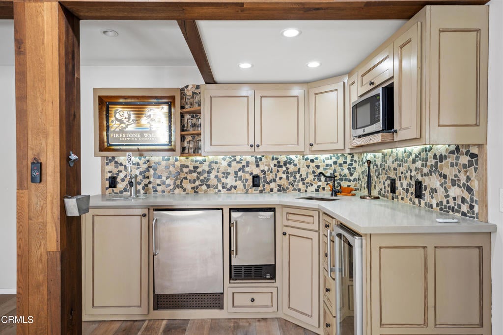 Oxnard, California, 93035, United States, 3 Bedrooms Bedrooms, ,3 BathroomsBathrooms,Residential,Active,1944049