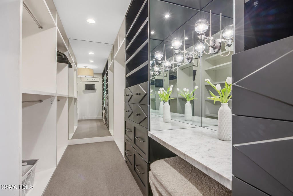 Malibu, California, 90265, United States, 4 Bedrooms Bedrooms, ,5 BathroomsBathrooms,Residential,Active,1892428