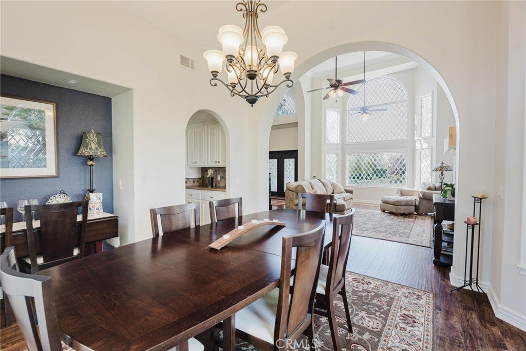 Santa Clarita, California, 91350, United States, 6 Bedrooms Bedrooms, ,5 BathroomsBathrooms,Residential,Active,2006901