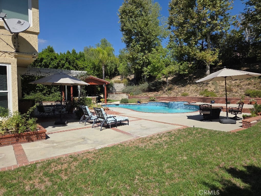 Granada Hills, California, 91344, United States, 5 Bedrooms Bedrooms, ,3 BathroomsBathrooms,Residential,Active,1952998