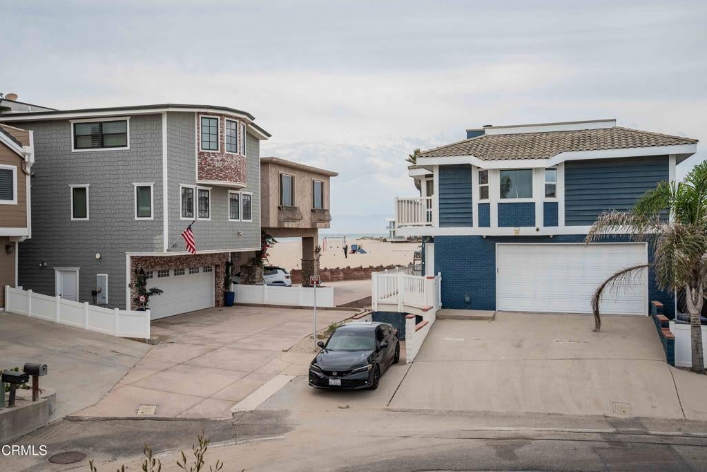 Oxnard, California, 93035, United States, 4 Bedrooms Bedrooms, ,5 BathroomsBathrooms,Residential,Active,1946436