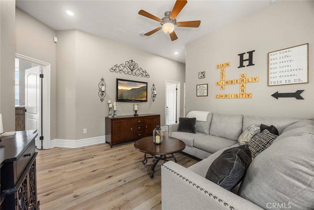 Yorba Linda, California, 92886, United States, 5 Bedrooms Bedrooms, ,3 BathroomsBathrooms,Residential,Active,2007661