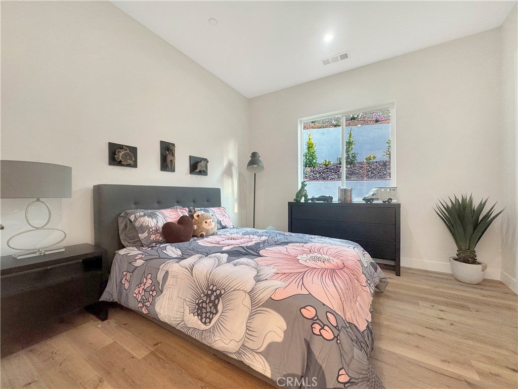 Temecula, California, 92591, United States, 3 Bedrooms Bedrooms, ,3 BathroomsBathrooms,Residential,Active,1711275