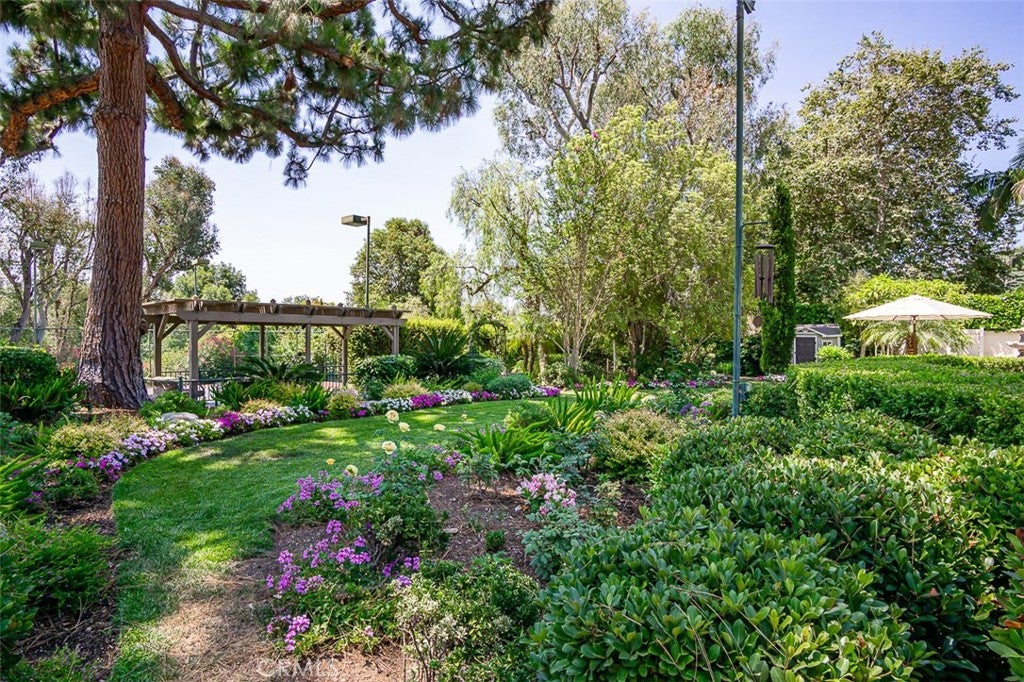 Fullerton, California, 92835, United States, 4 Bedrooms Bedrooms, ,3 BathroomsBathrooms,Residential,Active,1894565