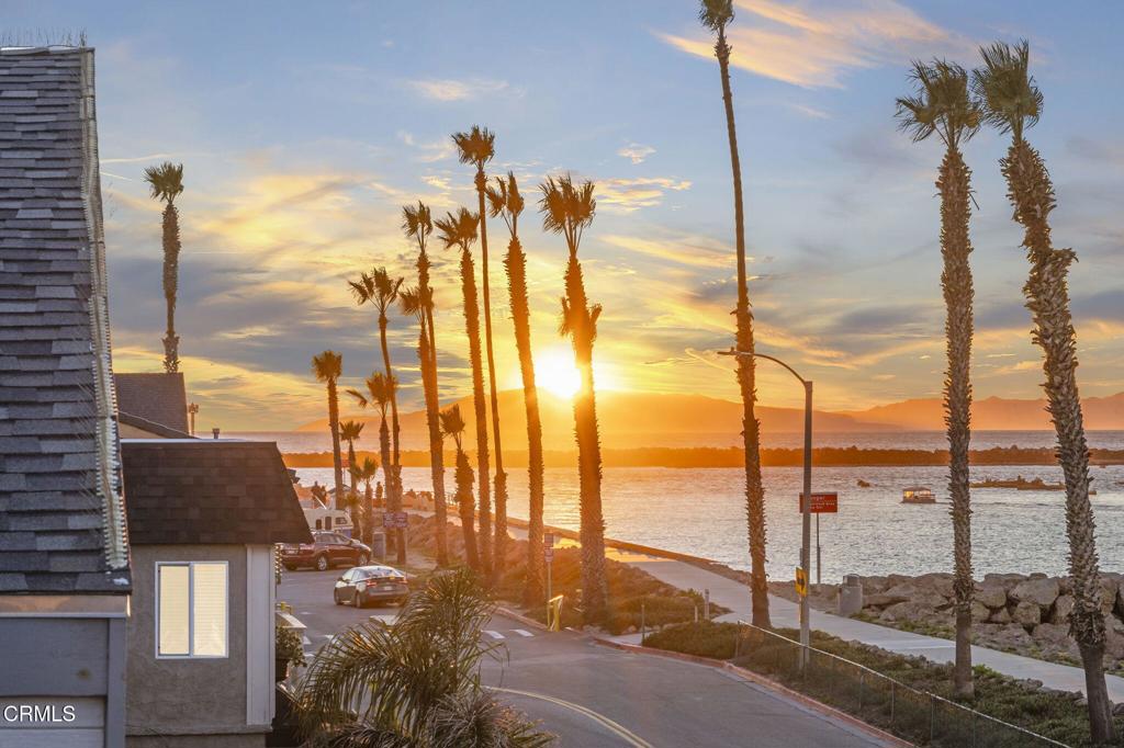 Oxnard, California, 93035, United States, 4 Bedrooms Bedrooms, ,4 BathroomsBathrooms,Residential,Active,1997596 Oxnard, California, 93035, United States, 4 Bedrooms Bedrooms, ,4 BathroomsBathrooms,Residential,Active,1997596