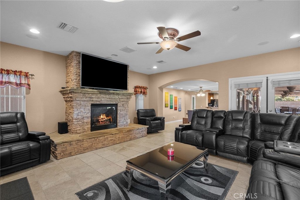 Palmdale, California, 93551, United States, ,4 BathroomsBathrooms,Residential,Active,1852745