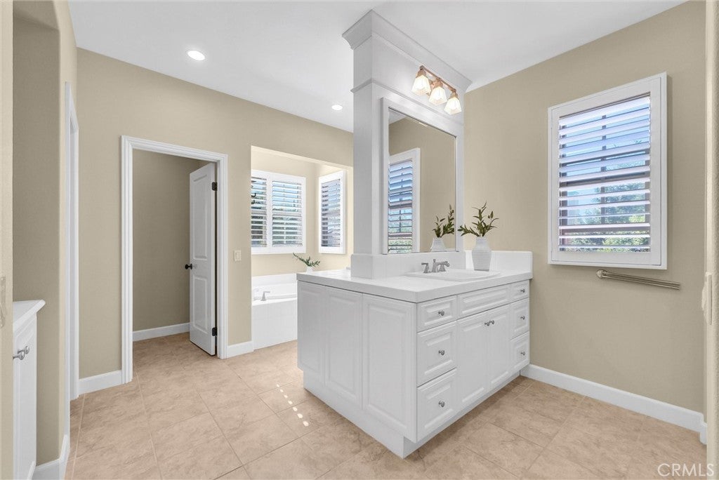 Irvine, California, 92620, United States, 4 Bedrooms Bedrooms, ,4 BathroomsBathrooms,Residential,Active,1986877