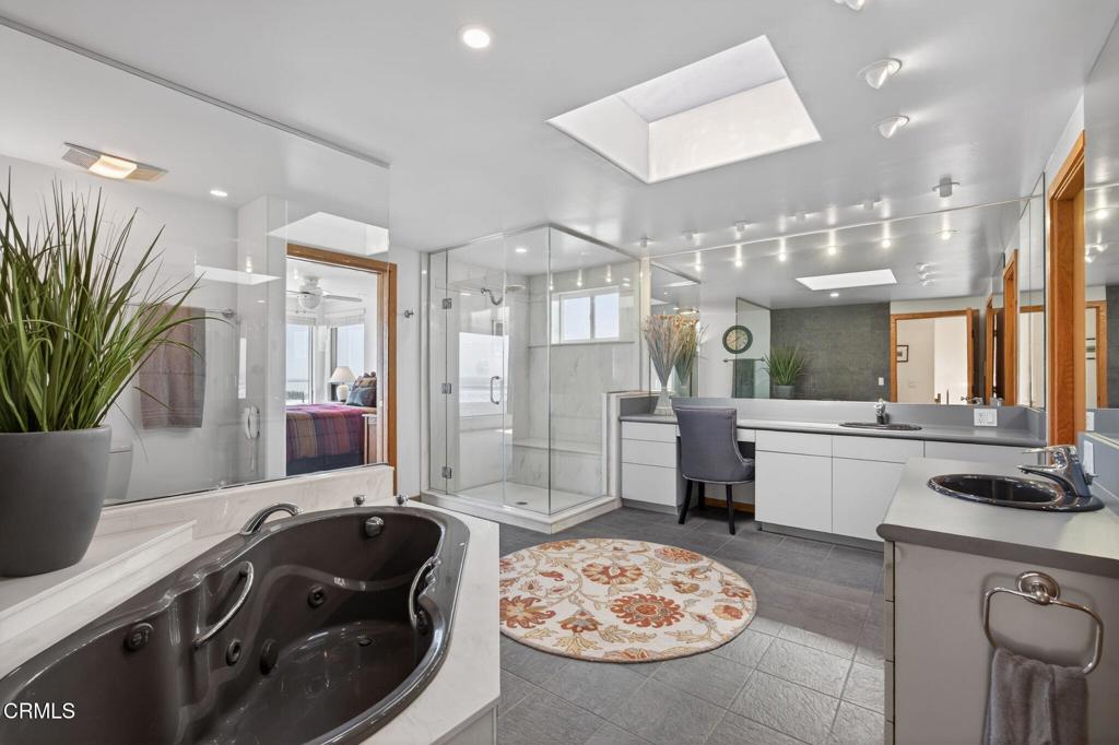 Oxnard, California, 93035, United States, 5 Bedrooms Bedrooms, ,5 BathroomsBathrooms,Residential,Active,2015816