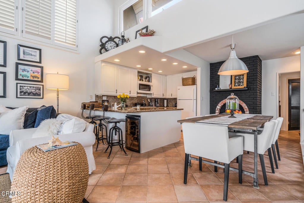 Oxnard, California, 93035, United States, 3 Bedrooms Bedrooms, ,2 BathroomsBathrooms,Residential,Active,1989783