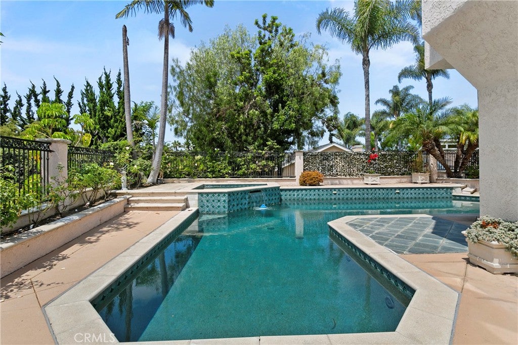 Laguna Hills, California, 92653, United States, 4 Bedrooms Bedrooms, ,3 BathroomsBathrooms,Residential,Active,1986896