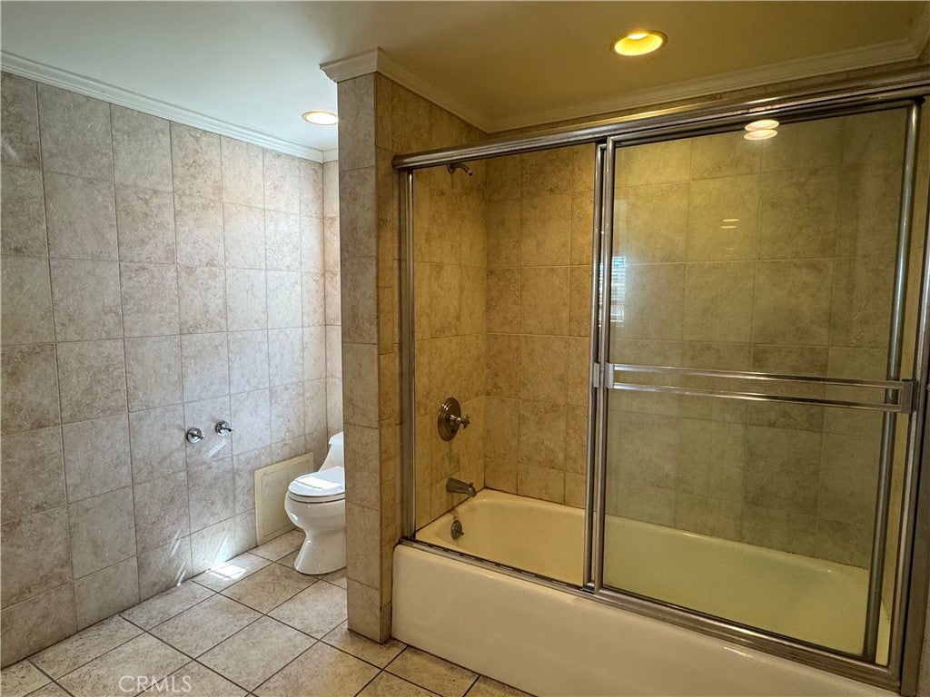 Los Angeles, California, 90036, United States, 5 Bedrooms Bedrooms, ,4 BathroomsBathrooms,Residential,Active,1952991