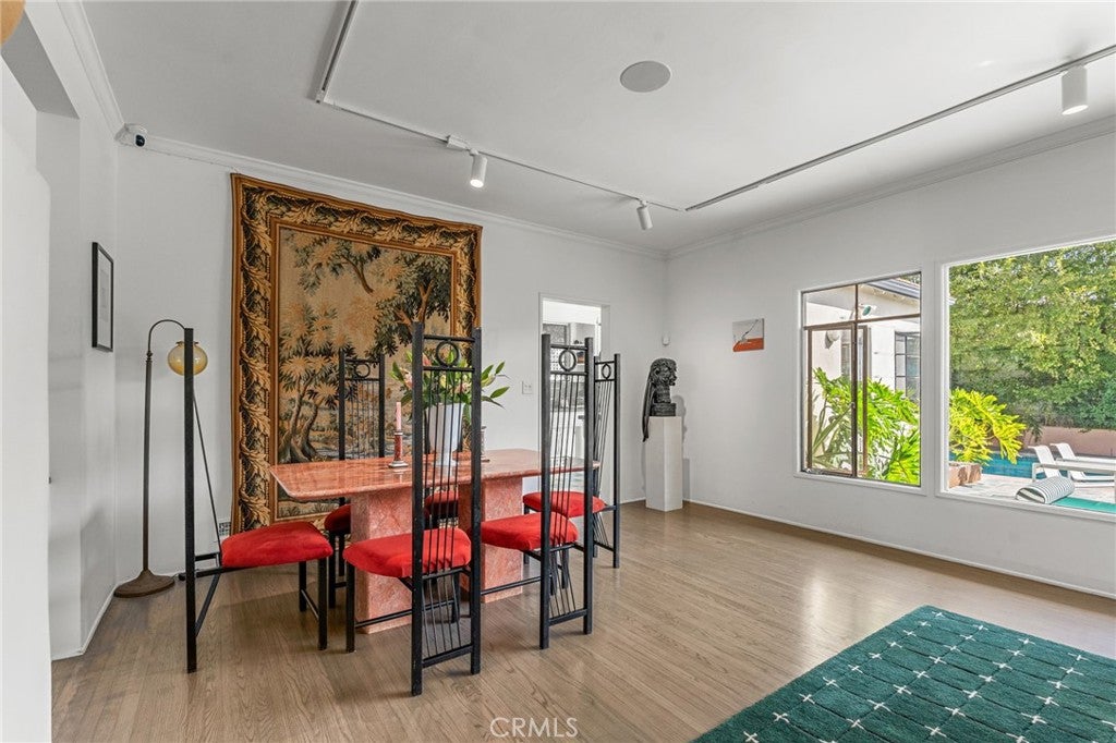 Los Angeles, California, 90027, United States, 3 Bedrooms Bedrooms, ,2 BathroomsBathrooms,Residential,Active,1953705