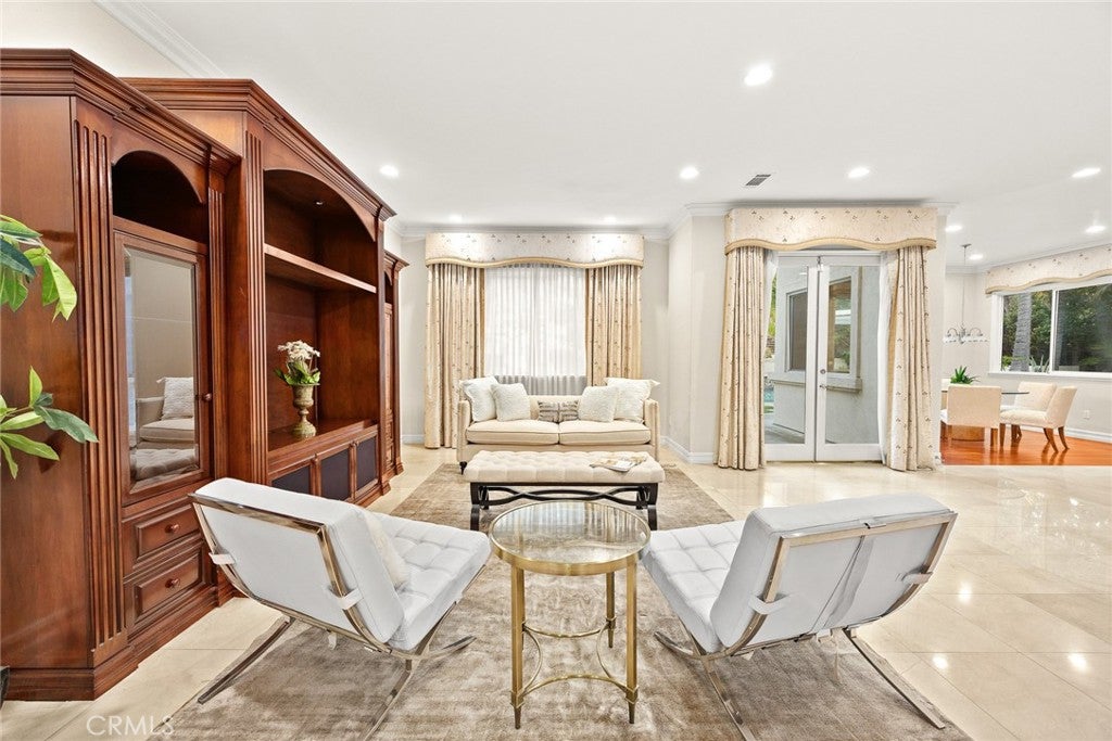 Diamond Bar, California, 91765, United States, 4 Bedrooms Bedrooms, ,5 BathroomsBathrooms,Residential,Active,1985854