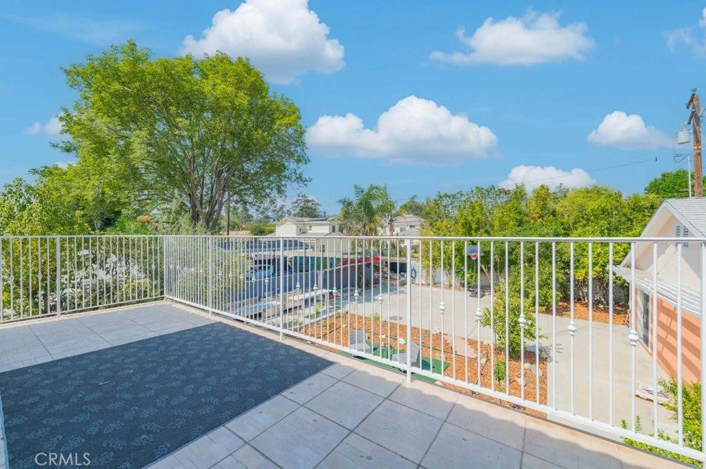 Pasadena, California, 91107, United States, 6 Bedrooms Bedrooms, ,5 BathroomsBathrooms,Residential,Active,1914920