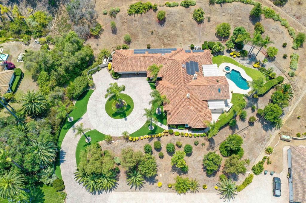 Bonsall, California, 92003, United States, 4 Bedrooms Bedrooms, ,4 BathroomsBathrooms,Residential,Active,1892629