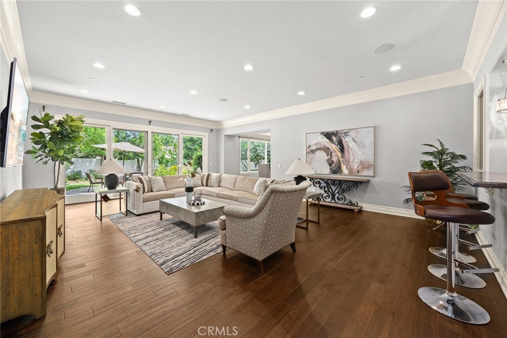 Arcadia, California, 91006, United States, 5 Bedrooms Bedrooms, ,6 BathroomsBathrooms,Residential,Active,1859344