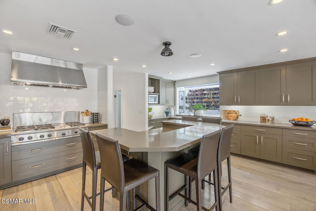Malibu, California, 90265, United States, 4 Bedrooms Bedrooms, ,5 BathroomsBathrooms,Residential,Active,1892428