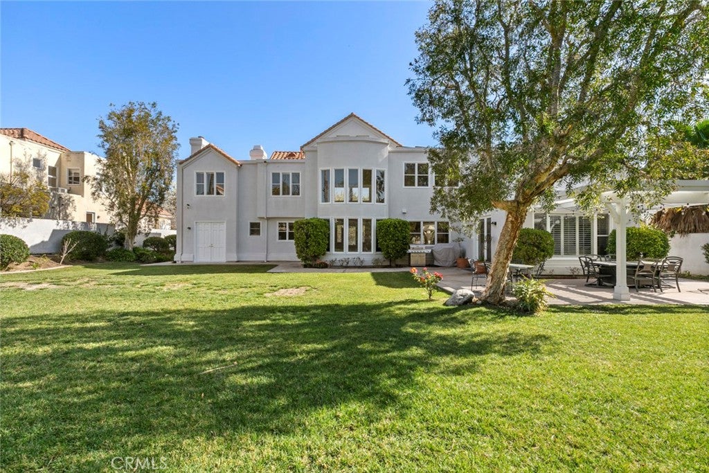 Chatsworth, California, 91311, United States, 5 Bedrooms Bedrooms, ,6 BathroomsBathrooms,Residential,Active,2015219