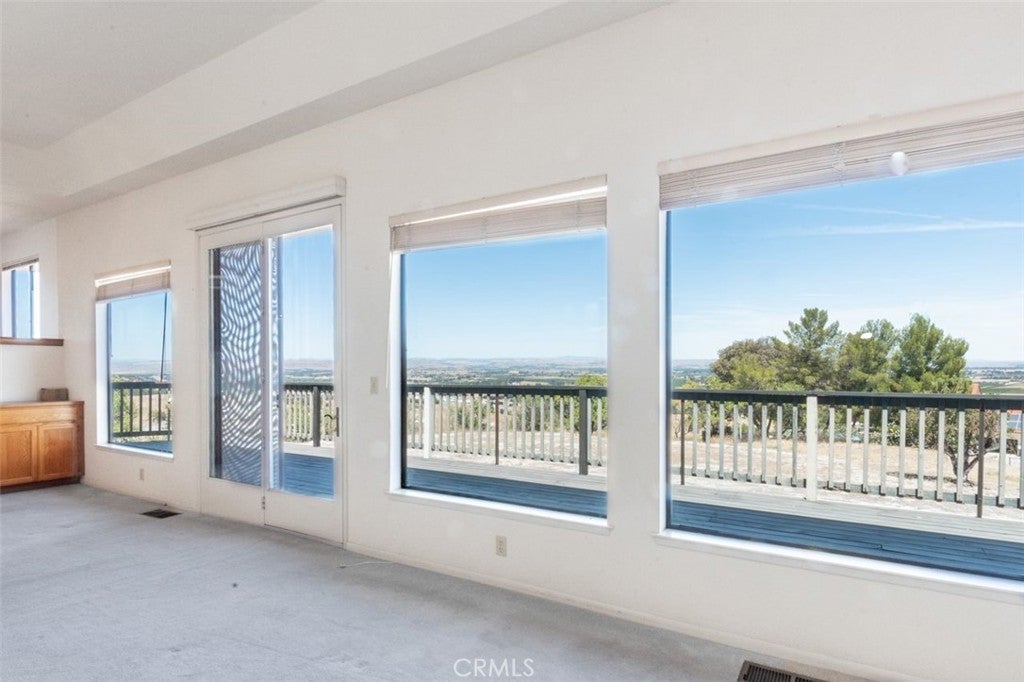Paso Robles, California, 93446, United States, 3 Bedrooms Bedrooms, ,3 BathroomsBathrooms,Residential,Active,1909831