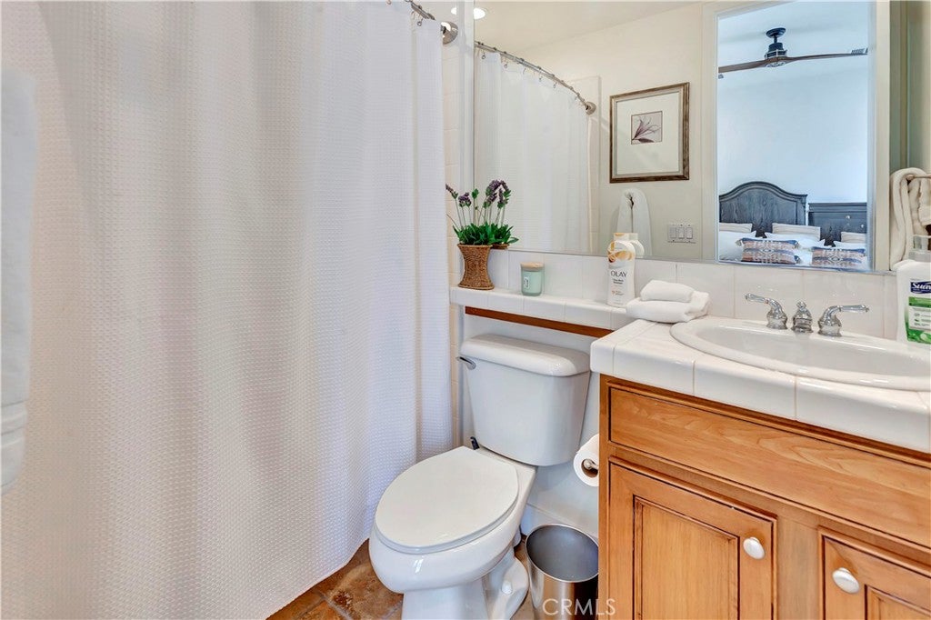 Indio, California, 92201, United States, 6 Bedrooms Bedrooms, ,5 BathroomsBathrooms,Residential,Active,1880350