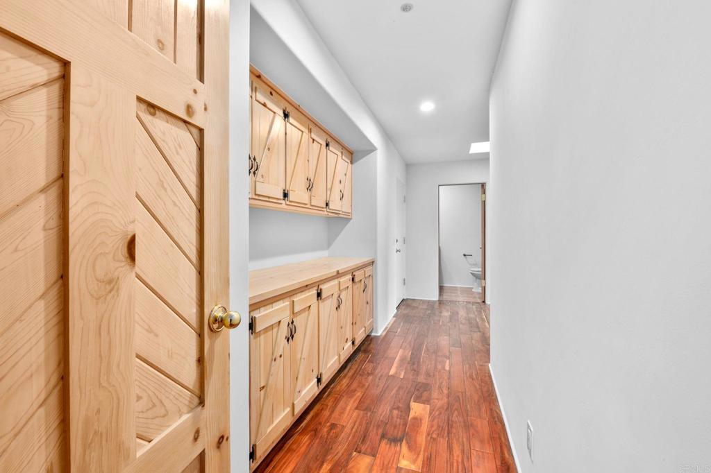 Escondido, California, 92026, United States, 3 Bedrooms Bedrooms, ,2 BathroomsBathrooms,Residential,Active,1972147