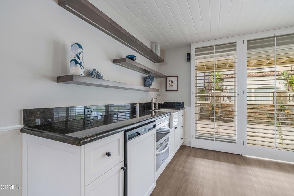 Oxnard, California, 93035, United States, 4 Bedrooms Bedrooms, ,5 BathroomsBathrooms,Residential,Active,1946436