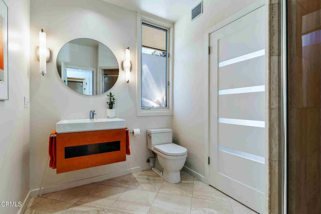 Pasadena, California, 91107, United States, 5 Bedrooms Bedrooms, ,5 BathroomsBathrooms,Residential,Active,1941341