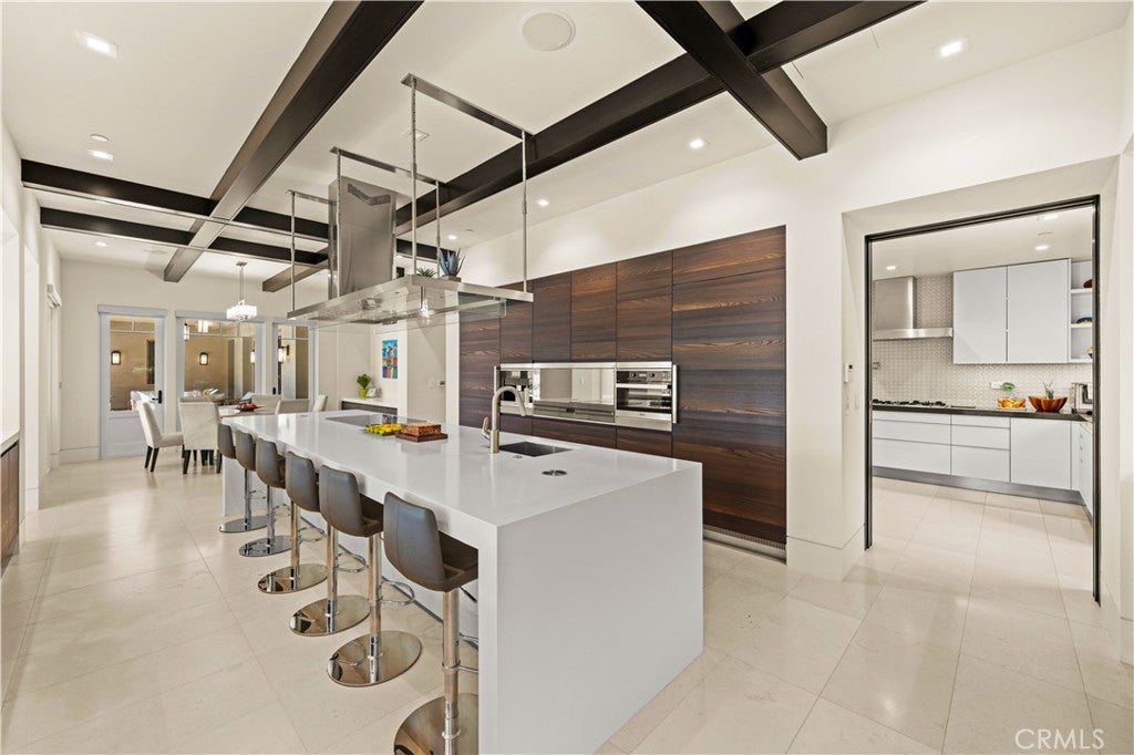 22588 Pacific Ln – image 8