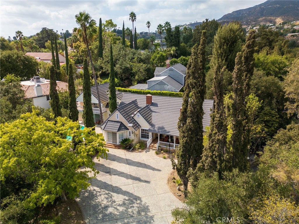 Glendale, California, 91207, United States, 4 Bedrooms Bedrooms, ,4 BathroomsBathrooms,Residential,Active,1945087