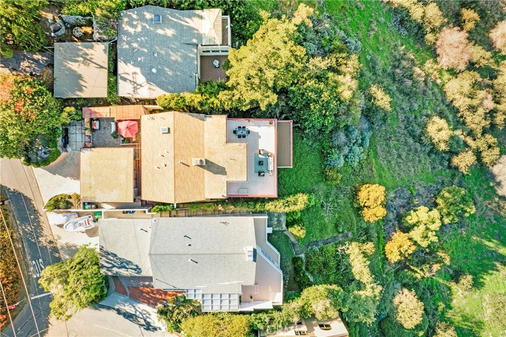 Laguna Beach, California, 92651, United States, 3 Bedrooms Bedrooms, ,3 BathroomsBathrooms,Residential,Active,2002317