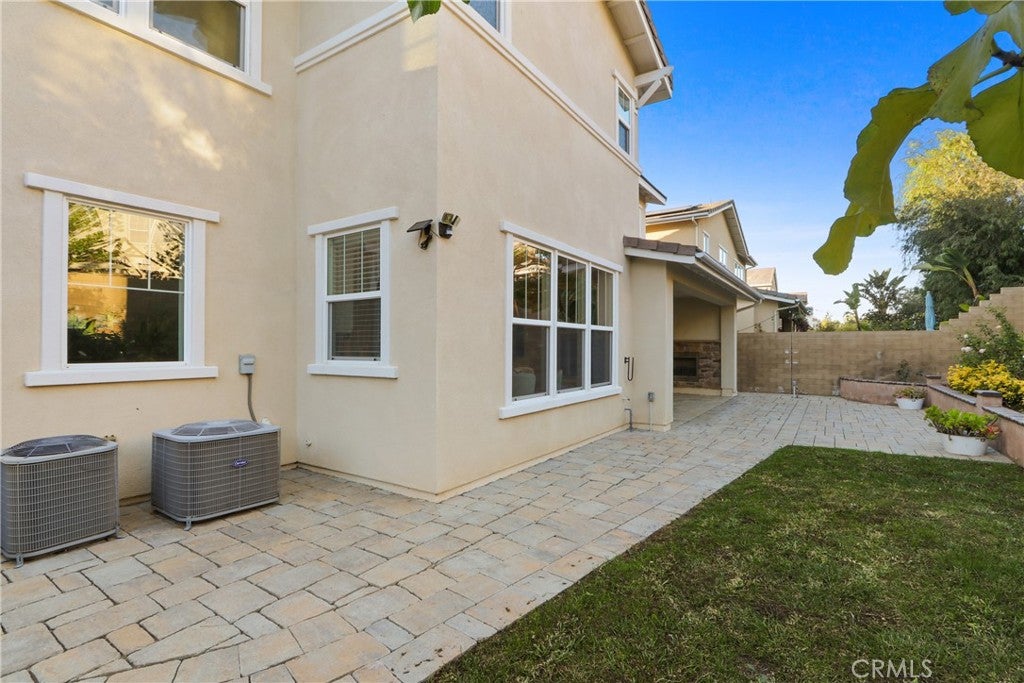 Irvine, California, 92618, United States, 4 Bedrooms Bedrooms, ,5 BathroomsBathrooms,Residential,Pending,2007263