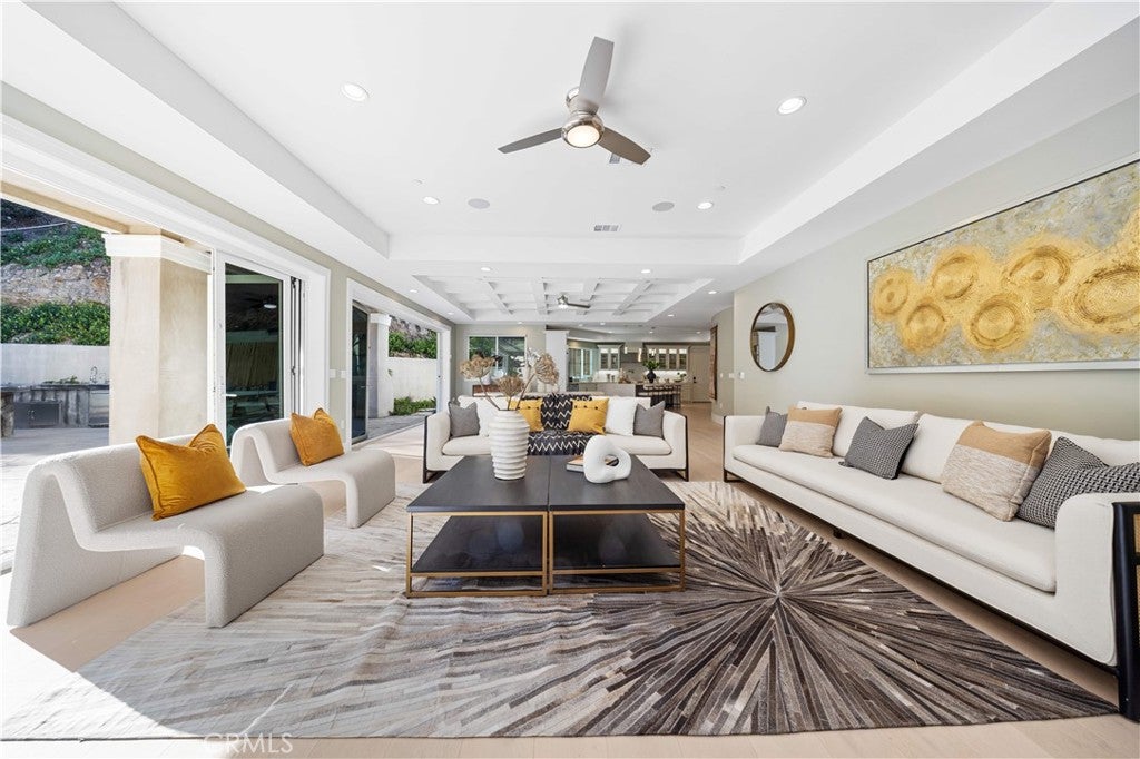 Walnut, California, 91789, United States, 5 Bedrooms Bedrooms, ,7 BathroomsBathrooms,Residential,Active,1903230