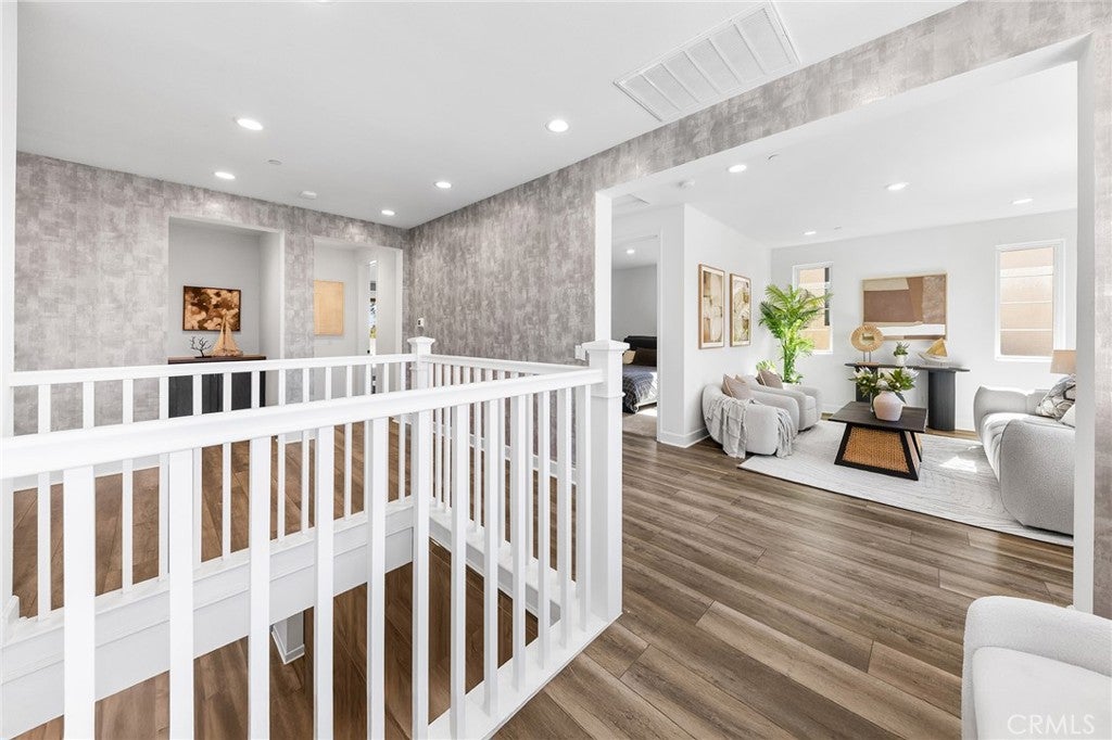 Lake Forest, California, 92630, United States, 5 Bedrooms Bedrooms, ,6 BathroomsBathrooms,Residential,Active,1801044