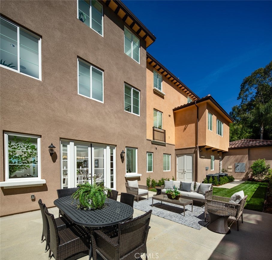 Diamond Bar, California, 91765, United States, 6 Bedrooms Bedrooms, ,7 BathroomsBathrooms,Residential,Active,1898223