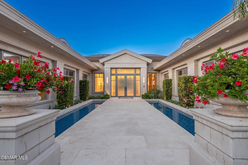 Thousand Oaks, California, 91362, United States, 6 Bedrooms Bedrooms, ,7 BathroomsBathrooms,Residential,Active,2007641