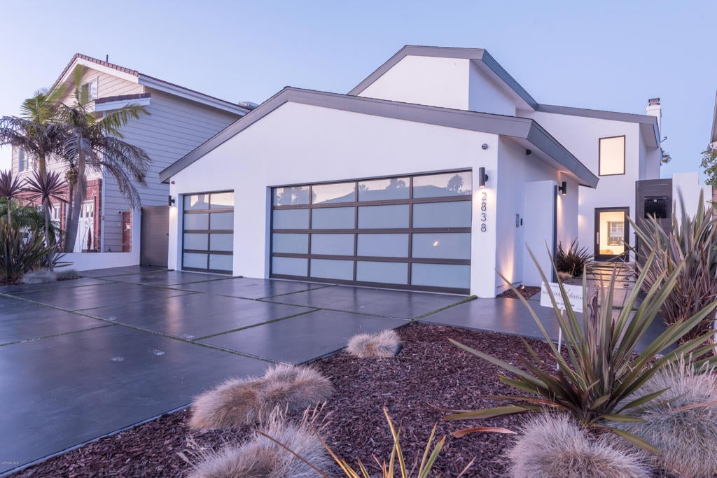 Ventura, California, 93001, United States, 3 Bedrooms Bedrooms, ,3 BathroomsBathrooms,Residential,Contingent,1944076