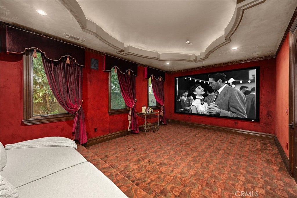 Arcadia, California, 91007, United States, 4 Bedrooms Bedrooms, ,5 BathroomsBathrooms,Residential,Active,1968391