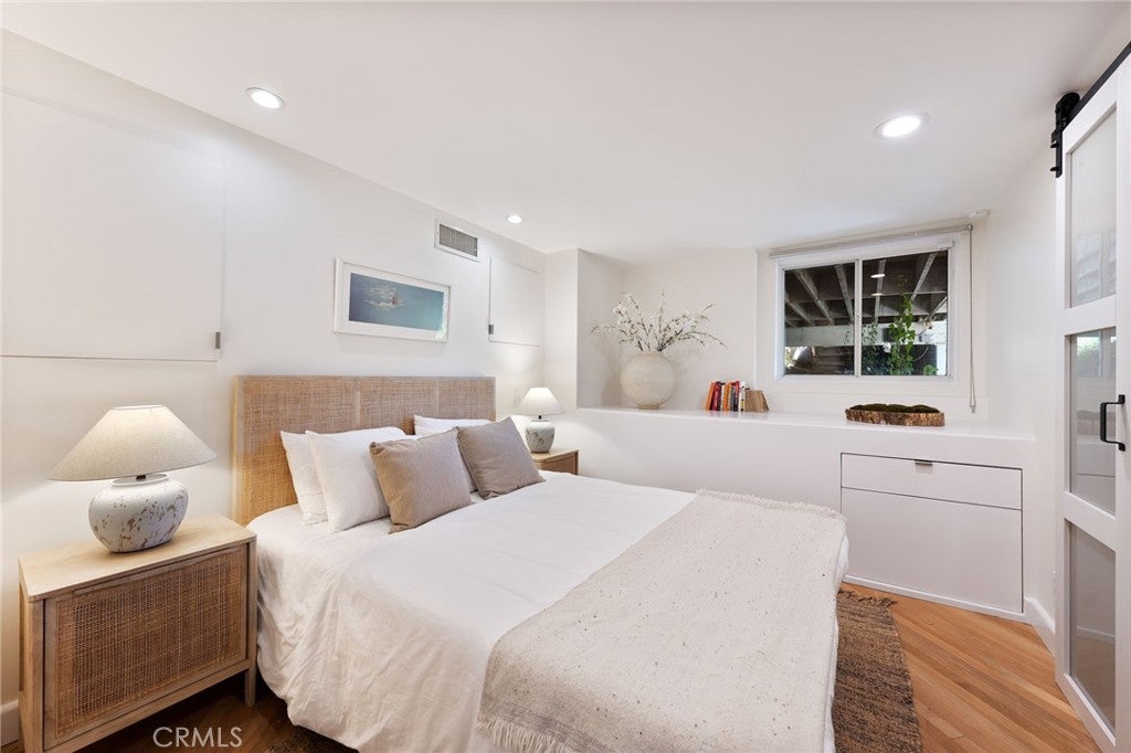 West Hollywood, California, 90069, United States, 3 Bedrooms Bedrooms, ,4 BathroomsBathrooms,Residential,Active,1922666