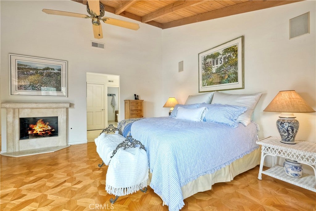 Newport Beach, California, 92661, United States, 4 Bedrooms Bedrooms, ,3 BathroomsBathrooms,Residential,Active,1894578