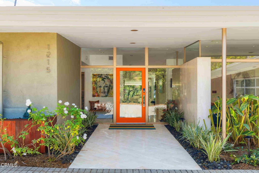 Pasadena, California, 91107, United States, 5 Bedrooms Bedrooms, ,5 BathroomsBathrooms,Residential,Active,1941341